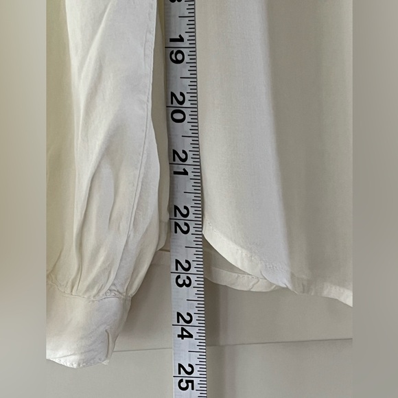 Velvet by Graham and Spencer Cream Blouse Size S Excellent Condition - Picture 9 of 10